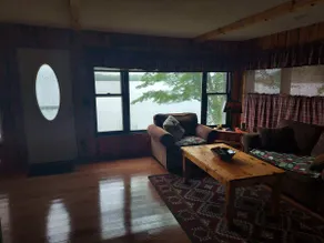 Waterfront cottage on Chemo Pond, Maine, US - Image 3