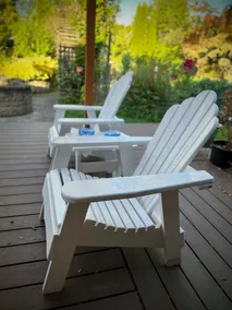 Serene 2-bedroom home with backyard oasis - Image 4