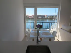 Nanci's Apartments, Apartment with queen-size bed - Image 2