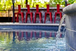 Poolside Oasis w/ Tiki bar! 25min – Cocoa Beach - Image 3