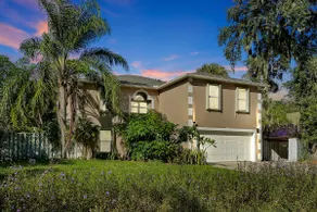 Poolside Oasis w/ Tiki bar! 25min – Cocoa Beach - Image 2