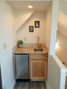 Enchanting 3 Bedroom Home with Space Needle Views! - Image 5