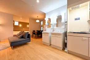 [AZUMA SEE ②] Good transportation for sightseeing. Nordic furniture and queen beds, comfortable room for 6 people. - Image 4