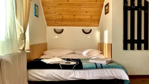 Cozy cabin in a quiet area with a lovely hot tub - Image 5