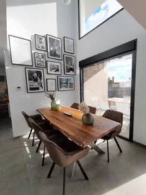 Exclusive Modern Villa with Lake Views, Wi-Fi & Air Conditioning - Image 4