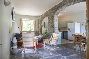 4 bed cottage Breath-taking views Sleeps 8 - Image 3