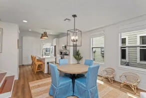 CASINO - DOWNTOWN AREA 3 Bedroom 2 home with 5 bed - Image 2