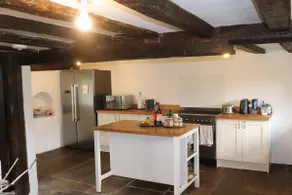 Delightful 4BD Home full of Flair Edenbridge Kent - Image 5