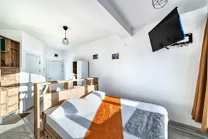 Studio w/ AC, Smart TV, Panoramic view of old town - Image 2