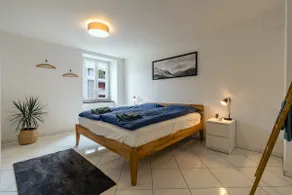 Apartment in the city center with free parking - Image 2