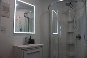 Ground floor bachelor suite with private entrance - Image 3