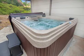 PaSO PaNORAMA-Swimming Pool Hot Tub & Views - Image 4