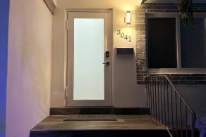 New Luxury home 2 bedrooms 1 bathroom in Miami FL - Image 2
