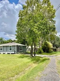 Entire home! Updated King/ Queen Deer Park Stay - Image 4