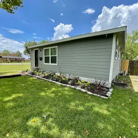 Entire home! Updated King/ Queen Deer Park Stay - Image 3