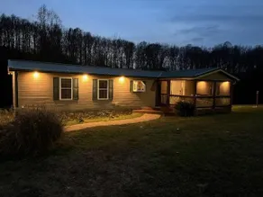 Country Home Near Smith Mountain Lake. - Image 2
