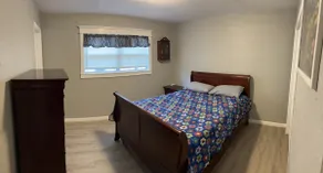 Spacious 4 bedroom cottage near Current River - Image 5