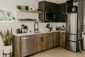 Designer Seattle 2BR with Patio - Image 3