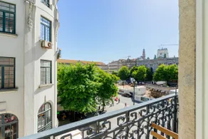 Gorgeous flat in the most iconic avenue in town - Image 2