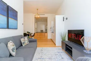 Gorgeous flat in the most iconic avenue in town - Image 3