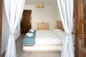 Lovely 1- bedroom rental with pool, close to the beach - Image 5