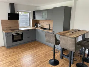 Beautiful apartment with terrace and garden view - Image 3