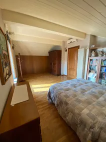 Lake view apartment with swimming pool - Image 3