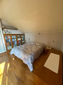 Lake view apartment with swimming pool - Image 2