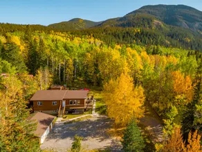 Serene Mountain Escape at Folding Mountain Village - Image 2