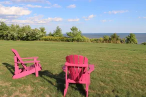 Enjoy this Lake view House ! - Image 3