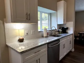 Remodeled ranch w/fenced yard; quiet neighborhood - Image 5