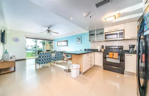 “Oceania” Great for Families! Steps from the Beach, Pool and Grocery store… - Image 5