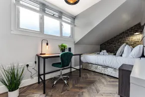 Welcoming and Radiant - Lovely & Family Friendly! - Image 3