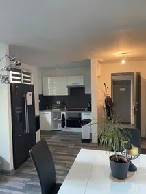 Quiet ground floor apartment in the city center - Image 5