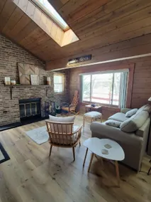 Lakefront Cottage with Amazing Views and Privacy! - Image 3