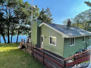 Lakefront Cottage with Amazing Views and Privacy! - Image 2