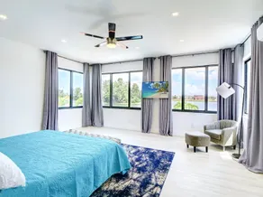 Unique Miami Mansion+nightclub room+theater+11 bed - Image 2