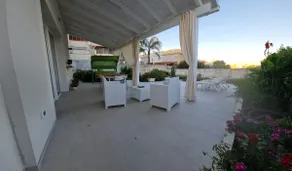 Charming seaside villa - Image 3
