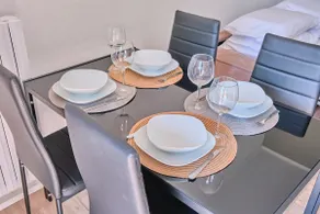[MONZA-CENTRO] Modern Flat Near Train Station - Image 3