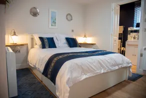 The Captains Cabin, Feckenham self catering - Image 5