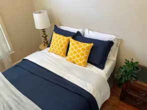 Cheerful & Spacious 3 Bedroom Home - Image 2