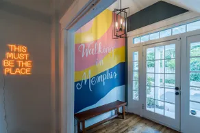 Spacious 5BR Cooper-Young *Sleeps 12 *Walkable - Image 2