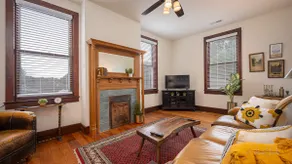 * 10 min Walk to Main Street*Stocked kitchen* - Image 4