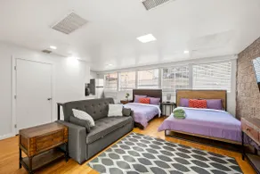 Bright 2BR Studio | Near Little Italy | Downtown - Image 2
