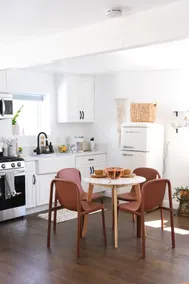 Modern 1-Bed Guesthouse in Heart of Highland Park - Image 5