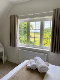 Secluded holiday cottage near the Wolds Way - Image 4