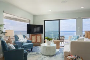 Beach View Bungalow with Stunning, Panoramic Views - Image 4