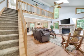 Woodland Cabin-Indoor Pool / Lake - Image 2