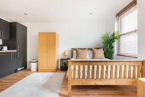 Discounted! Studio Apartment In Trendy Shoreditch - Image 2