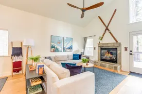 Modern Family Cabin - Fireplace, Wi-Fi, Ev Charger - Image 2